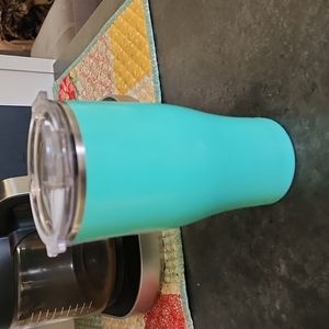 Orca tumbler